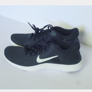 Nike Flex RN shoes